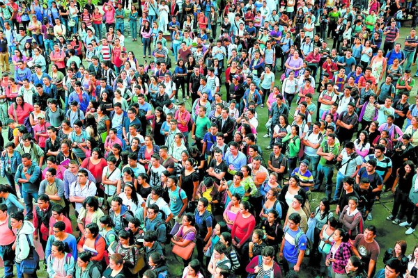 UNAH: Acusan a alumnos de reuniones ilícitas
