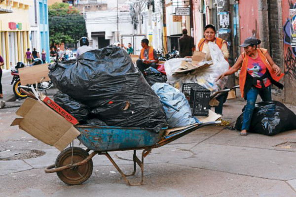 Intenso operativo de limpieza