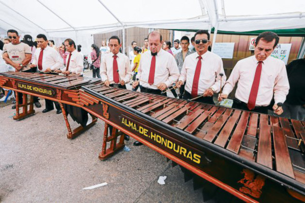 Cultura y civismo presentes en VIII Recreovía por la Paz