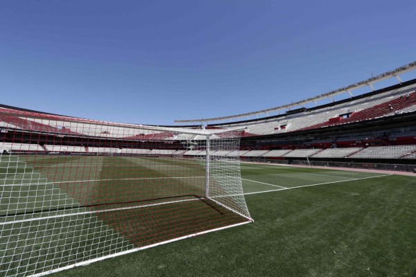 Conmebol suspende indefinidamente final entre River-Boca