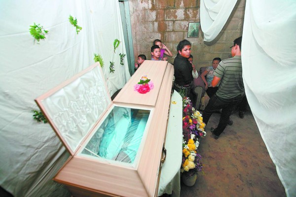 Con profundo dolor despiden a 'Misa”, el taxista fallecido por las lluvias