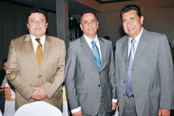 Tony Sierra: La sociedad cree que el artista es un vago