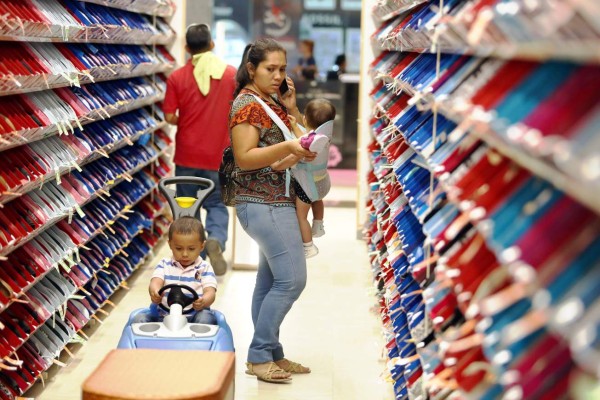 Crece la venta de calzado en Honduras