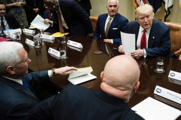 Trump dice que está abierto a compromiso sobre inmigración &nbsp;&nbsp;