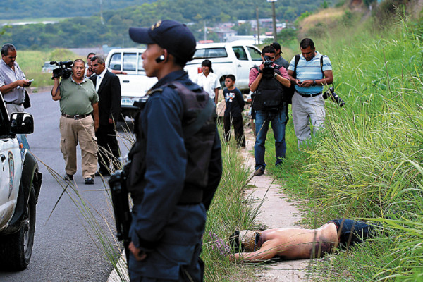 Raptan y asfixian a cobrador en el anillo periférico