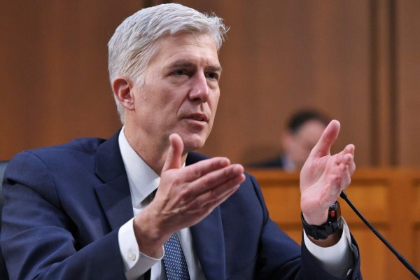 Senado de EEUU confirmó a Neil Gorsuch como juez de la Suprema Corte