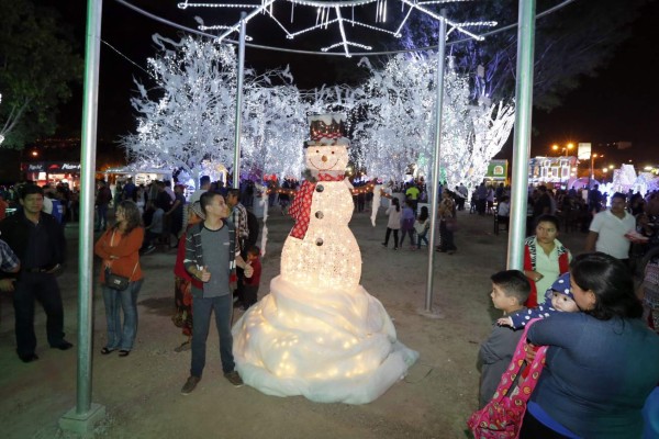 Así se vivió la inauguración de la Villa Navideña en la capital de Honduras