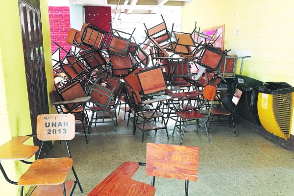 Tercer período de la UNAH está en riesgo de perderse