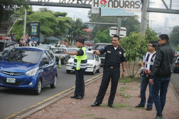 Director de Tránsito vive en carne propia el tráfico en la capital de Honduras