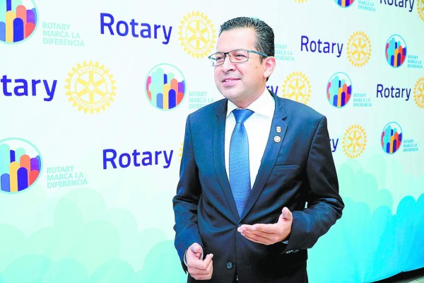 Club Rotario otorga galardón a Jorge Canahuati y Diego Pulido