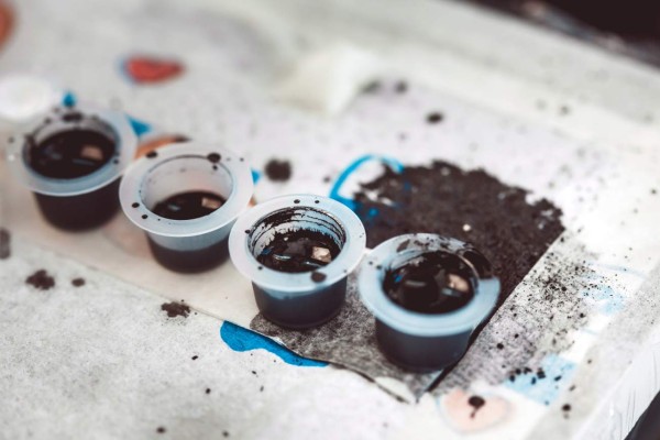 Apenas un centro de tatuajes opera con licencia sanitaria en la capital