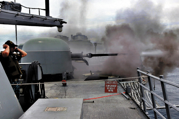 USS CURTS, un acorazado con un potente armamento