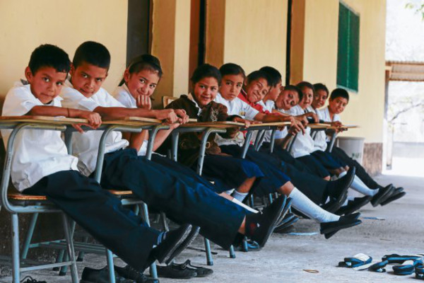 Escolares de Silisgualagua, Güinope, ya están equipados