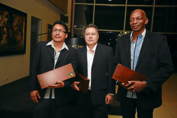 Arte en honor a la centuria del Banco Atlántida