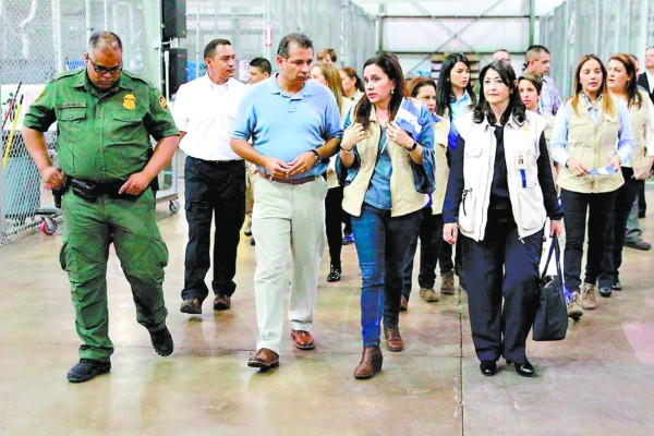 Estados Unidos: Migrantes no tienen derecho a quedarse por cruzar la frontera