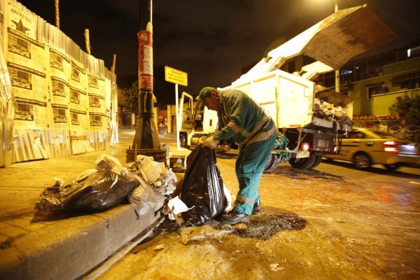 José Alberto Gutiérrez, el 'señor de los libros”