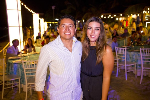 La fiesta de fin de año de Paradise Beach Hotel