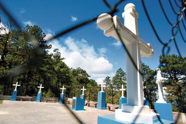 El Cerro Upare conmemora hoy a sus nueve héroes