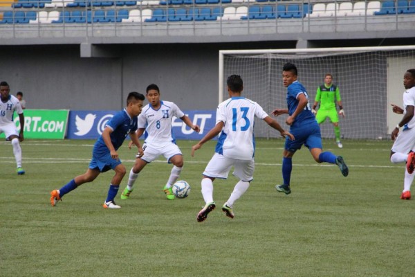 Selección Nacional derrota 2-1 a El Salvador en el clasificatorio Sub 20
