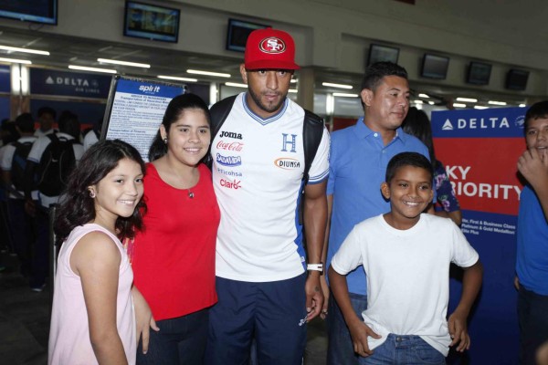 Víctor Bernárdez: 'Es motivante jugar contra un rival que nos va exigir”