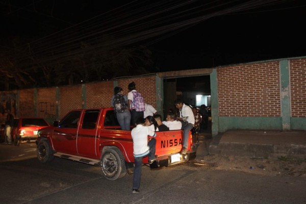 Honduras: Carencia de transporte nocturno afecta a unos 8,400 estudiantes