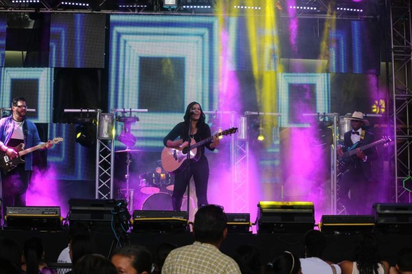 Voces solidarias unidas por los niños