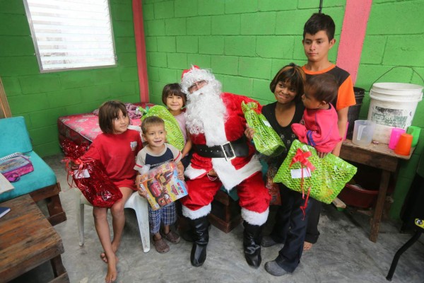 Reinó la felicidad entre los niños de la Villa Peniel