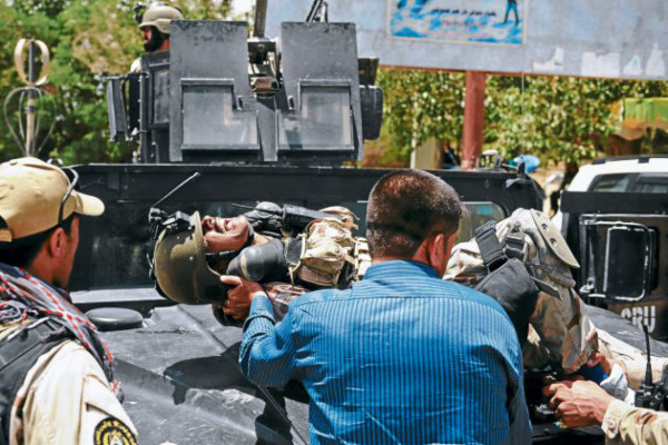 Ataque talibán contra hotel deja al menos 22 muertos