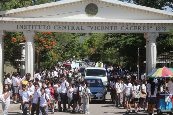 Impiden ingreso de interventora al Central