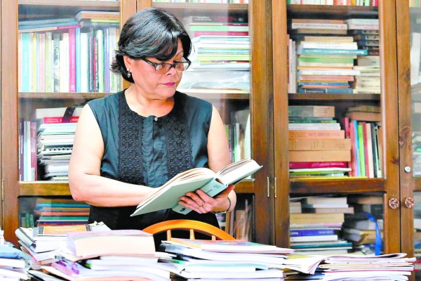 Isolda Arita Melzer: 'Estar con los amigos sale más barato que ir al psiquiatra'