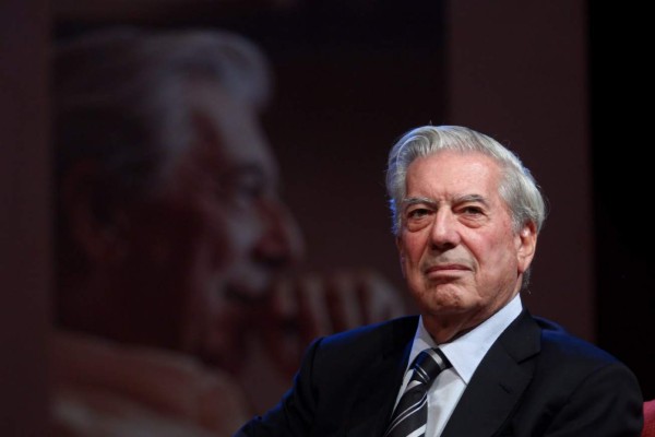 Mario Vargas Llosa, entre la literatura y el periodismo