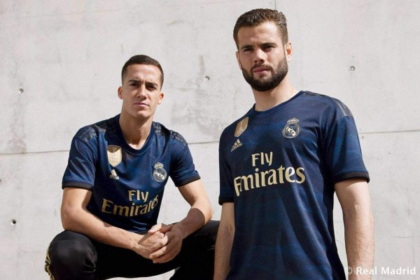 Real Madrid presenta su segunda camiseta para la temporada 2019-2020 y sorprende al incluir a Bale y a Keylor