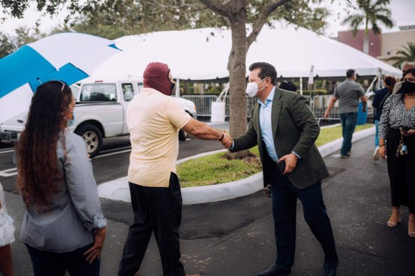 ¿Cómo construyó el apóstol hondureño Guillermo Maldonado su imperio religioso en EEUU?