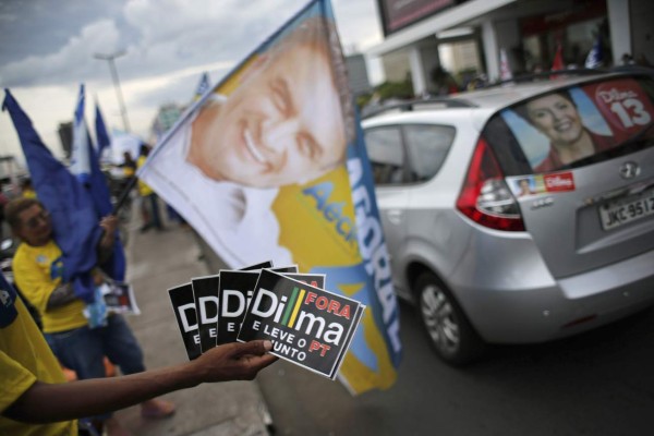 Rousseff y Lula sabían de desvíos en Petrobras, según revista