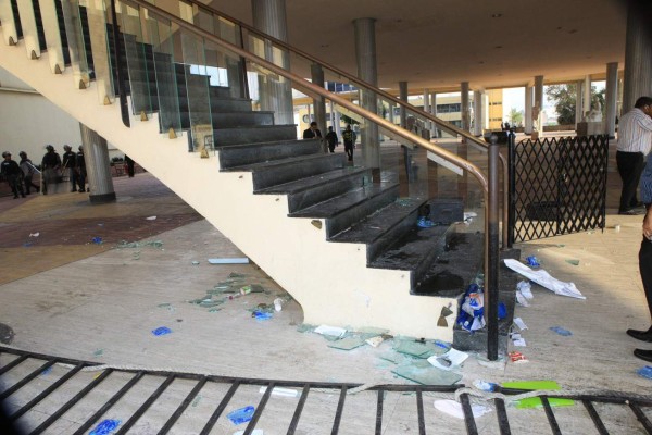 Diputados de Libre encabezan acto bochornoso en el Congreso Nacional