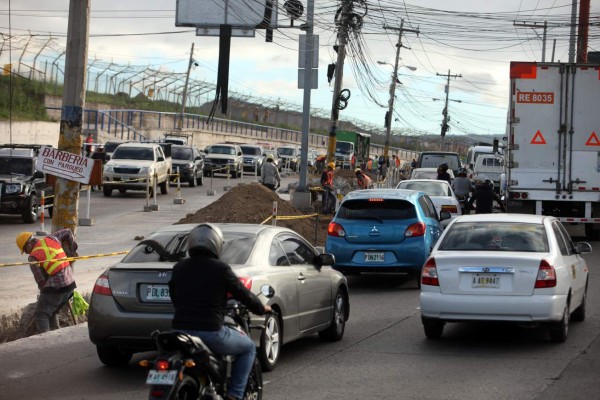 Preparan plan para controlar el tráfico que se espera para Navidad