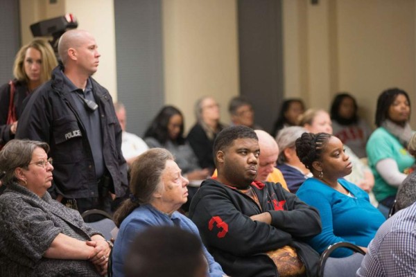 Gobernador de Missouri activa la Guardia Nacional