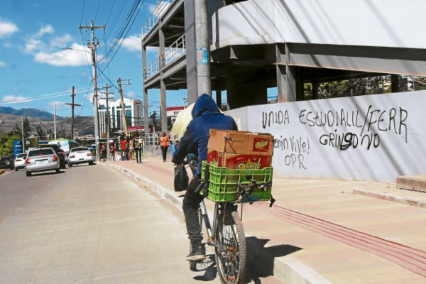 Libre se ensaña y deja su huella nefasta en obras del Trans 450