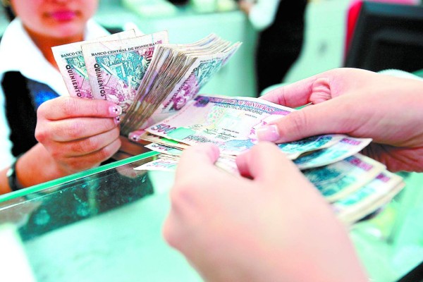 Gobierno reduce la colocación de deuda interna de corto plazo