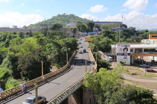 Con gran carnaval, Tegucigalpa conmemora su 436 aniversario