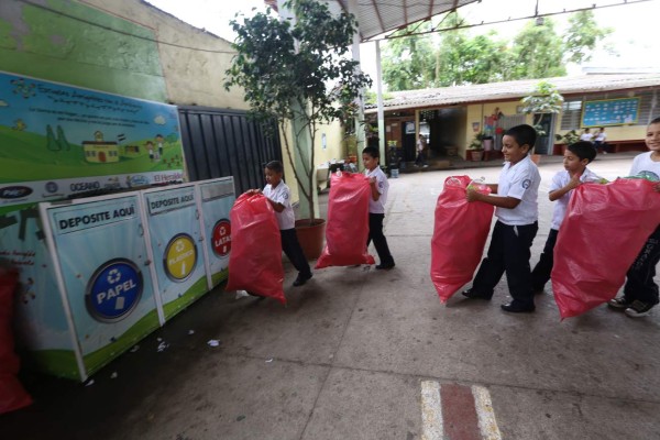 Gobierno escolar tomó las riendas de Escuelas Amigables