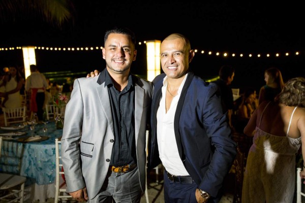 La fiesta de fin de año de Paradise Beach Hotel