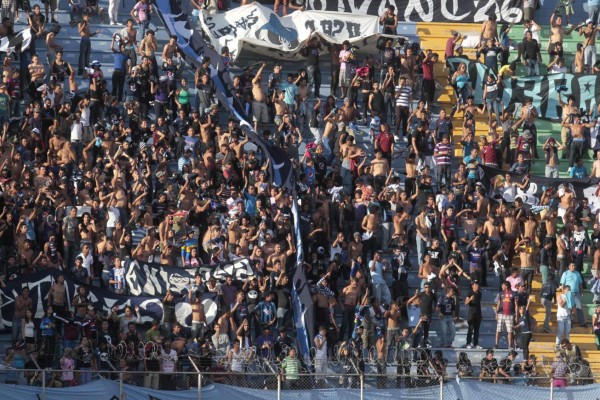 La Liga y la Policía incumplen veto a las hinchadas visitantes...