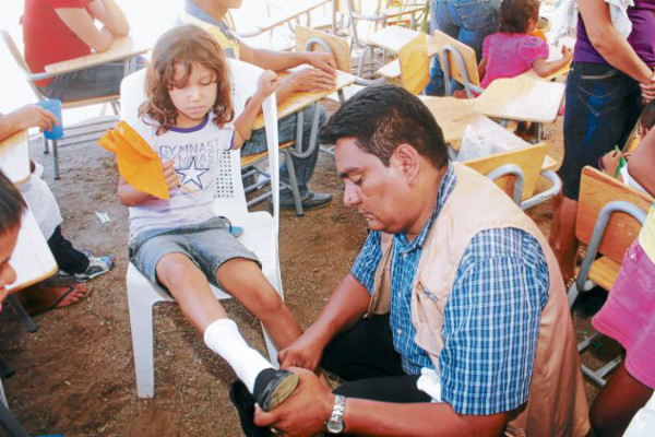 El polvo y lodo no volverán a curtir sus pies