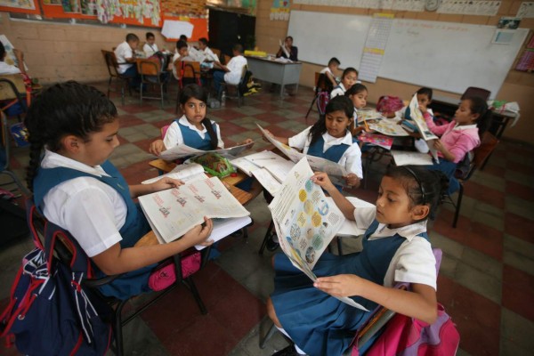Niños de la Escuela Tomás Álvarez Dolmo reciben formación para prevenir el zika
