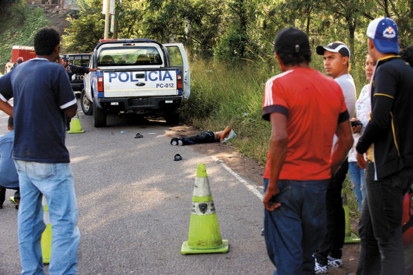 Tegucigalpa: Lo matan y le dejan un rótulo