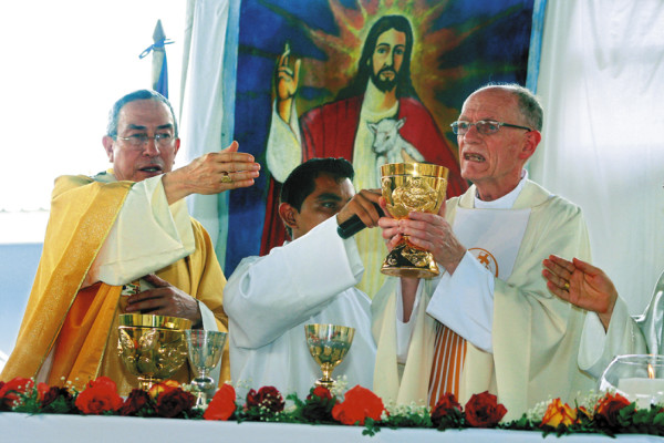 Cardenal condena asesinato de fiscal Chávez