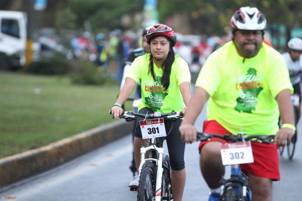 Las fotos más curiosas que dejó la #6tavueltaCiclistica ¡Buscate!