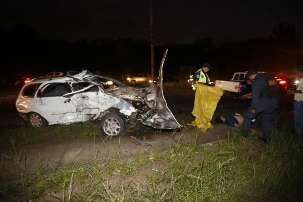 Madre e hijo, abrazados rumbo al paraíso celestial