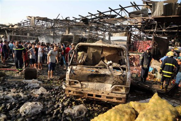 Suben a 67 los muertos por camión bomba en mercado de Bagdad